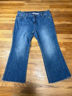 CHICOS girlfriend kick flare jeans.